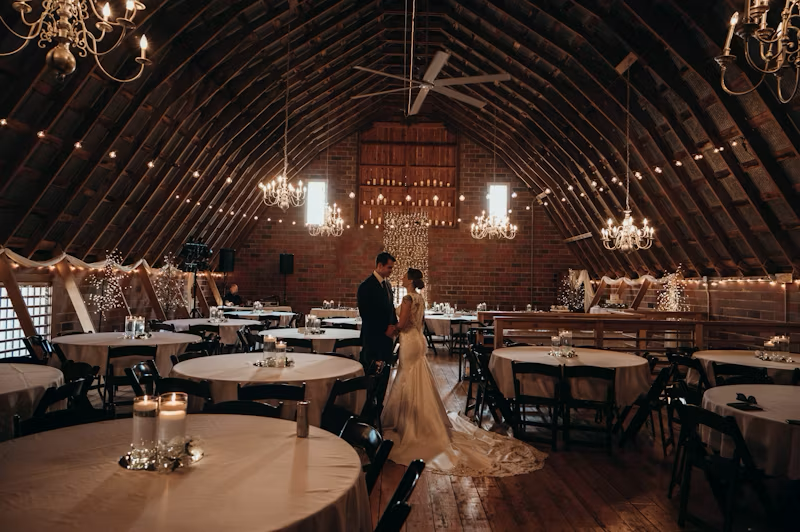Rustic Barn Wedding in Bryant, IN | Sunflower Hills